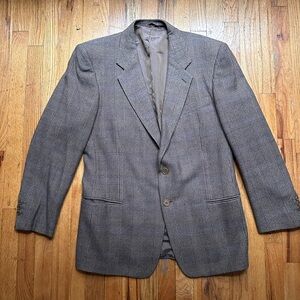 Vintage Giorgio Armani Blazer 100% Wool Size 40 US / Size 50 IT